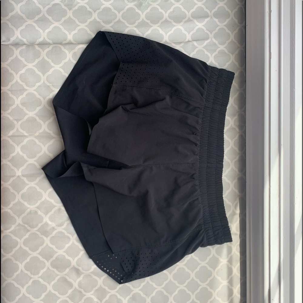 Athleta hustle 3” shorts